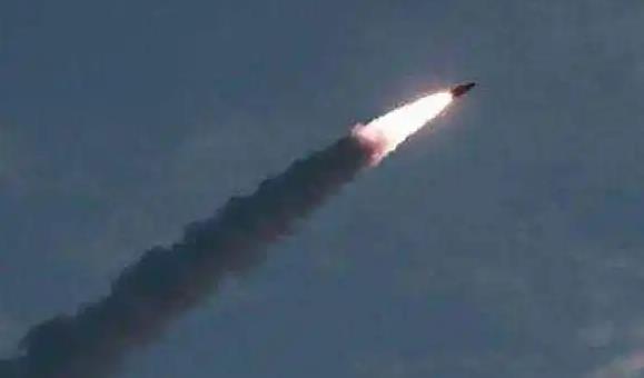 韓國軍方：朝鮮向半島東部海域方向發射彈道導彈