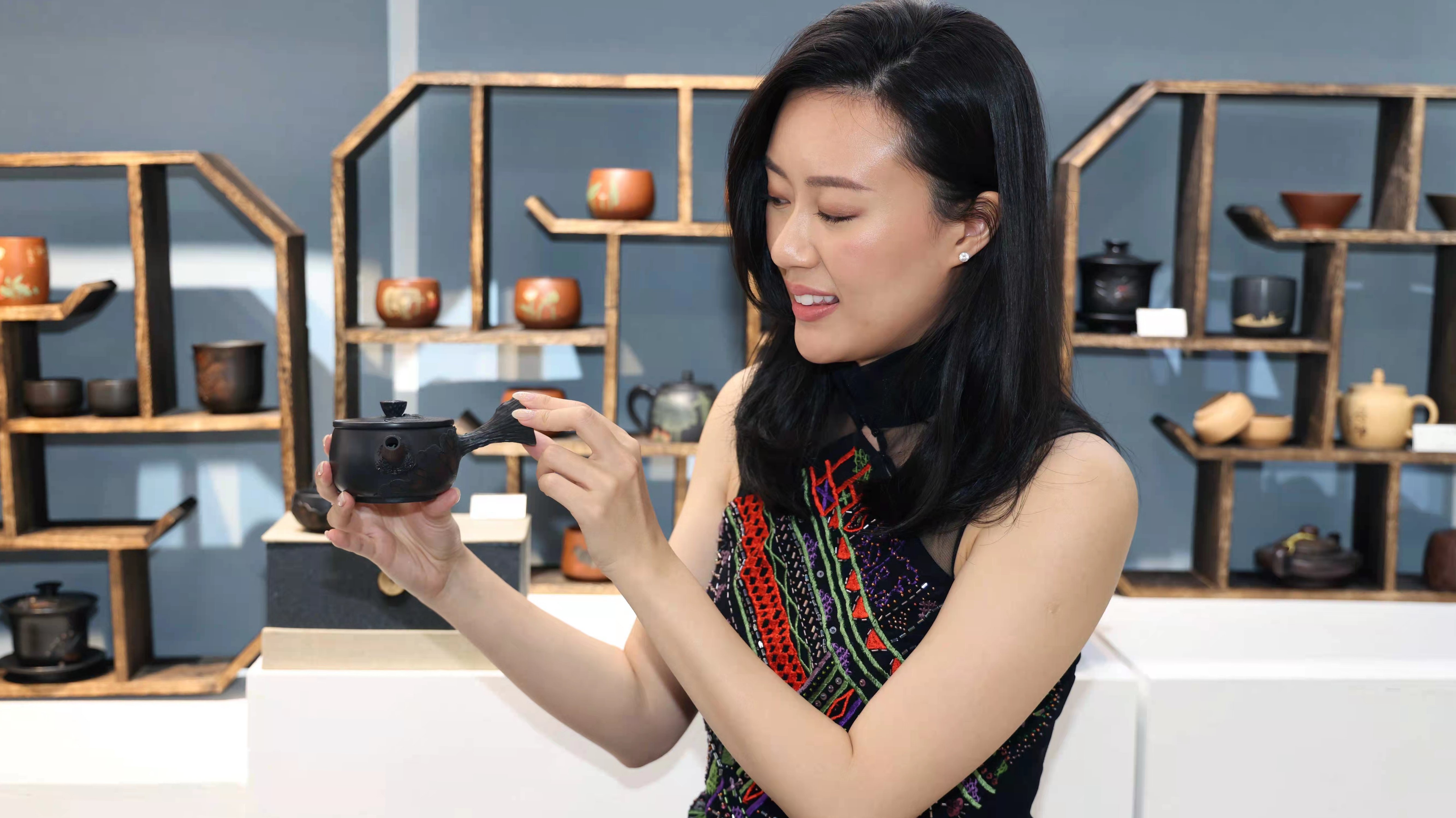 【展覽】茶中品畫 茶藝相融