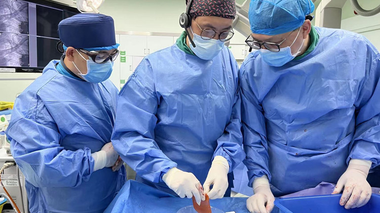 【深港雙城記】有片｜「港澳藥械通」再添心血管新械 惠及兩港籍患者