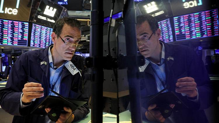 美通脹創40年新高 道指早段瀉逾800點