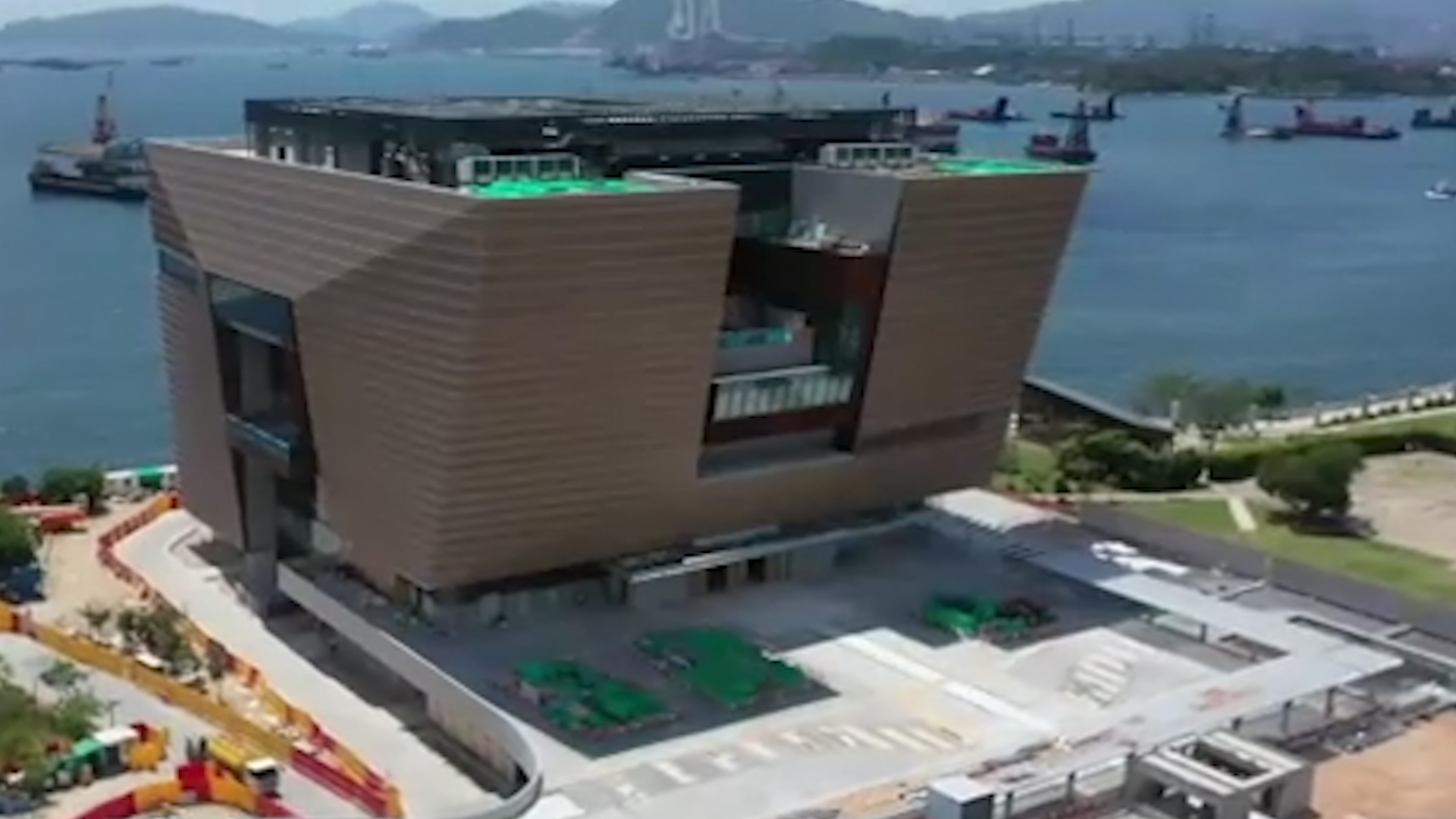 有片丨獨家探館！館長帶你解鎖香港故宮 「驚喜劇透」搶先看