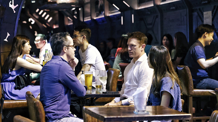 盛智文：酒吧防疫措施過嚴 憂業界現結業潮