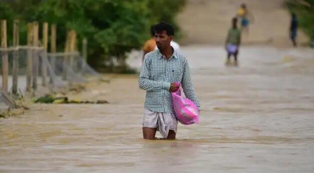 印度東北部洪災至少32人死亡