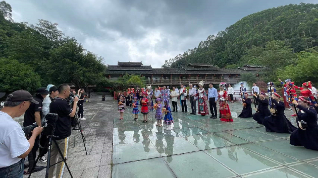 桂港合作發布慶回歸主題曲 港青港生參與MV拍攝