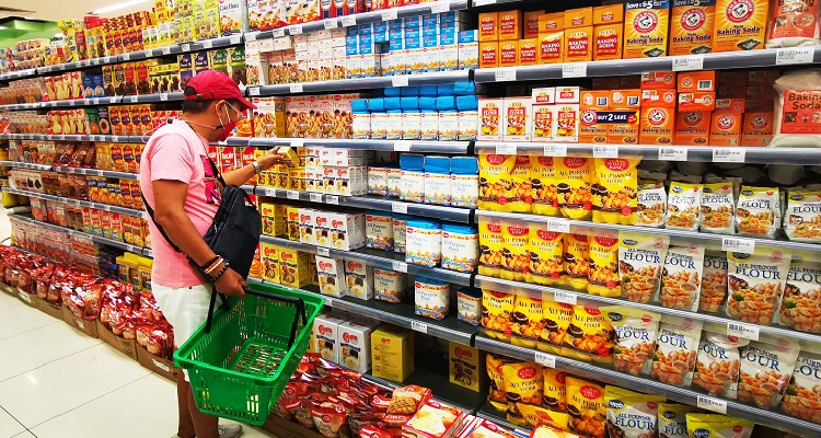 菲律賓比索兌美元跌至2005年以來的最低水平