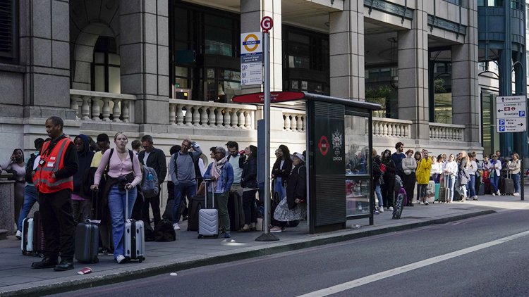 英通脹創40年新高 生活成本危機嚴重