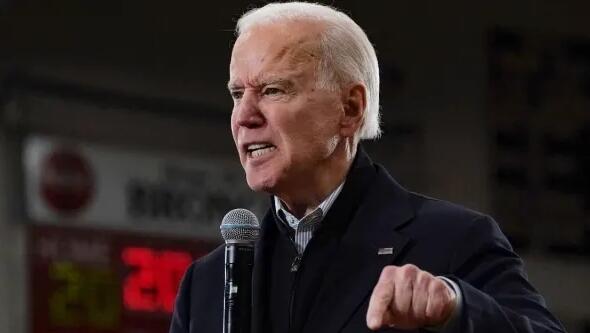 美國總統拜登呼籲暫停徵收汽油稅