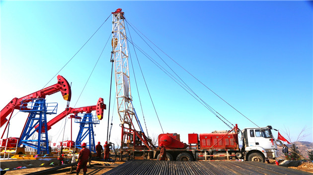 甘肅慶陽老區建成日產萬噸油氣田