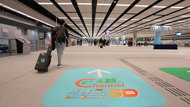 簡松年：推隔離酒店實名制 建議設立「本港驛站」