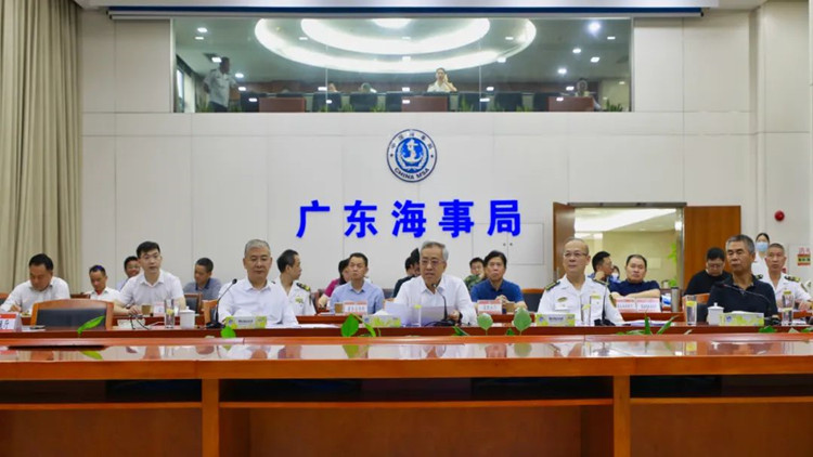 廣東全力開展「福景001」輪搜救工作