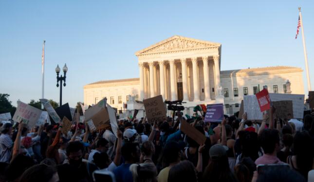 美國白宮：緊急情況下醫生需遵守聯邦法律為女性提供墮胎服務