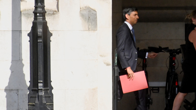 英保守黨新黨魁選舉首輪投票結束 辛偉誠領先