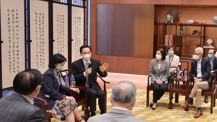 行會非官守議員參觀香港故宮 冀為推動中華文化藝術譜寫新篇章
