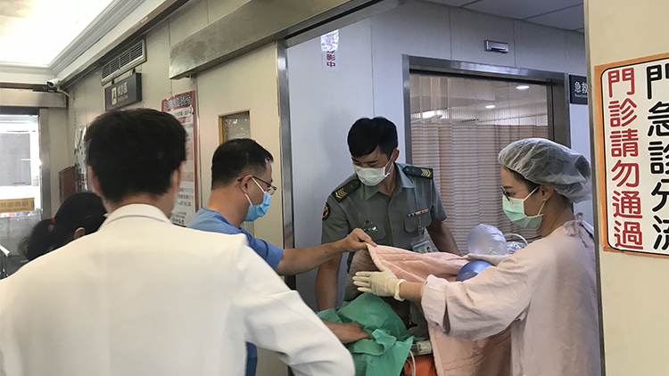 台灣23日新增22347宗本土確診病例 再多53人離世