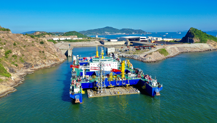 【融通大灣區】有片 | 深中通道伶仃洋大橋主纜索股架設過半 預計9月完成架設