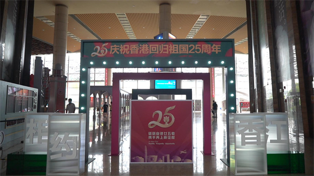 七月里的一場電影展映讓蘇港合作行而不輟 彼此民心更近