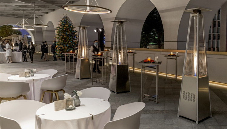 海港企業半年虧損擴至1.36億元 不派息