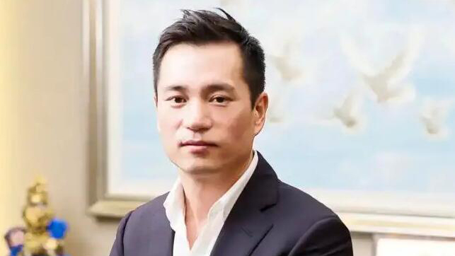 涉不法經營賭博 前德晉集團行政總裁陳榮煉等9人被控訴