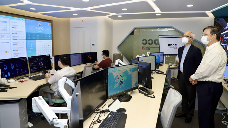 謝展寰到訪機電工程署 冀採用創新構思推廣可再生能源