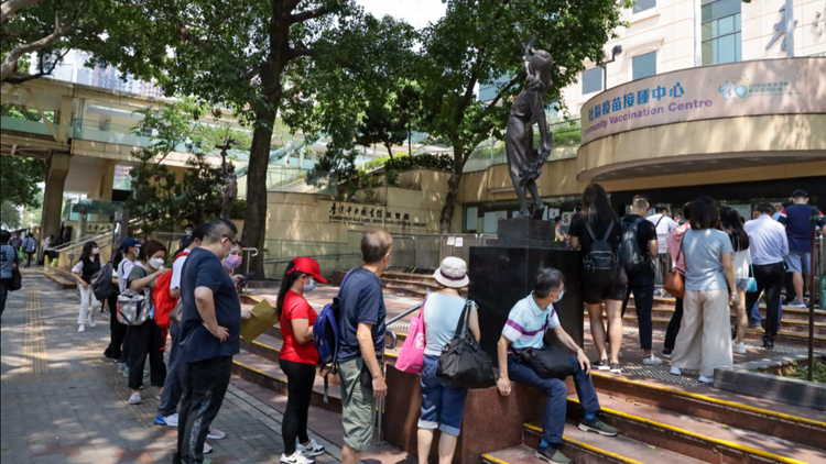 80歲以上長者無打針較打3針死亡率高15倍 港府籲長者盡快打齊