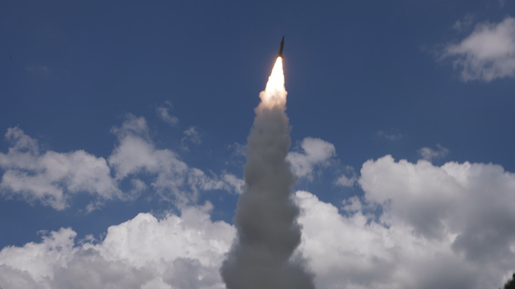 東部戰區繼續在台島周邊海空域開展實戰化聯合演訓