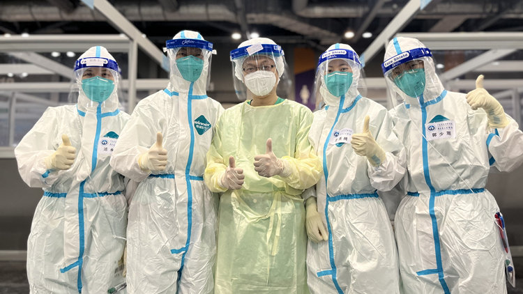 【港事講場】加大力度 爭取境外醫護人員