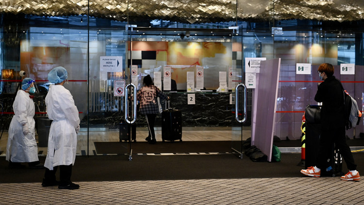 【建評】縮短酒店檢疫 推動香港復常