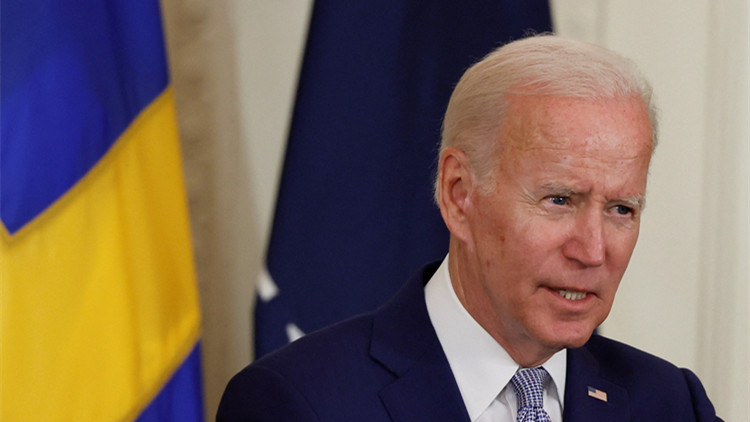 拜登簽署瑞典和芬蘭加入北約的議定書