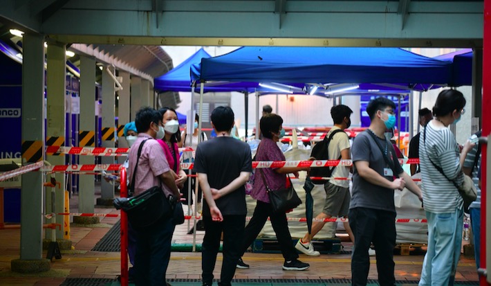 圖集｜政府圍封元朗天恒邨恒翠樓檢測 目標13日10時完成