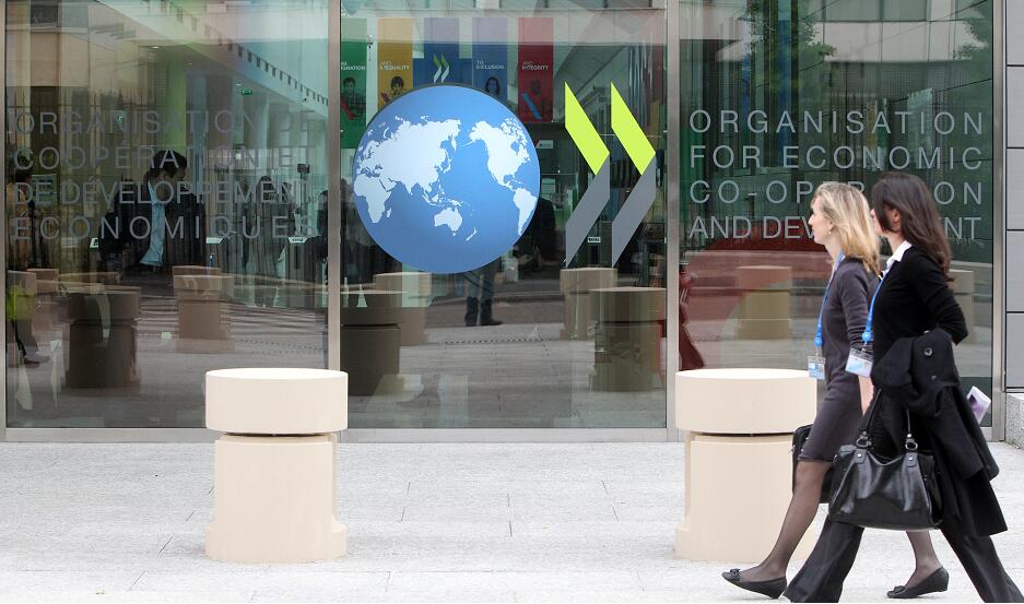 【計出新角度】港宜重整公共財政及檢視稅制