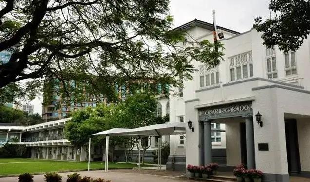 文憑試覆核結果出爐 男拔生獲七科5**成狀元