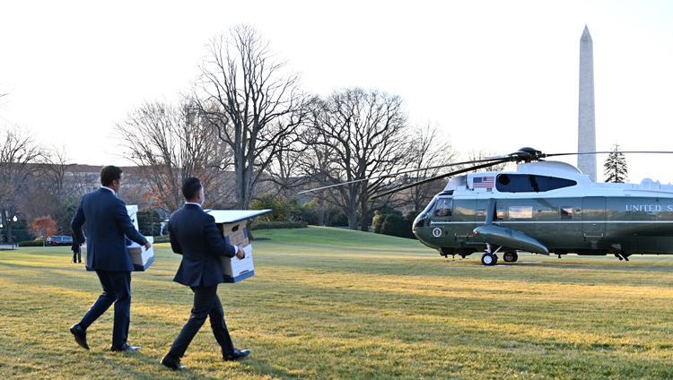 美國法官就解封海湖莊園搜查令申請材料召開聽證會