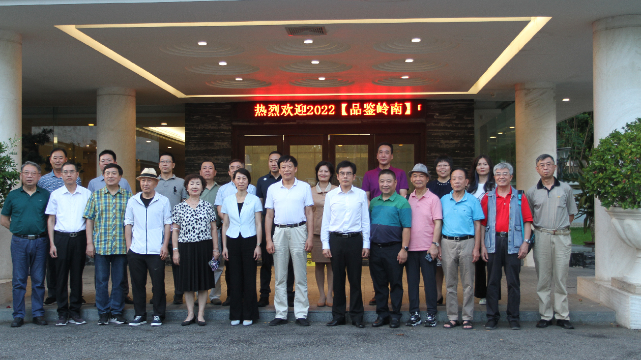 有片 | 文學力量助推汕頭發展 中國著名作家走進汕頭採風