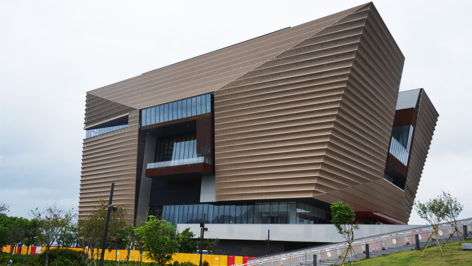 故宮文化博物館裝飾字體遭損毀 警方列作刑毀處理