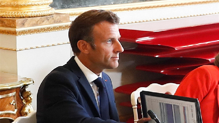 馬克龍警告法國未來數月將面臨艱難時期