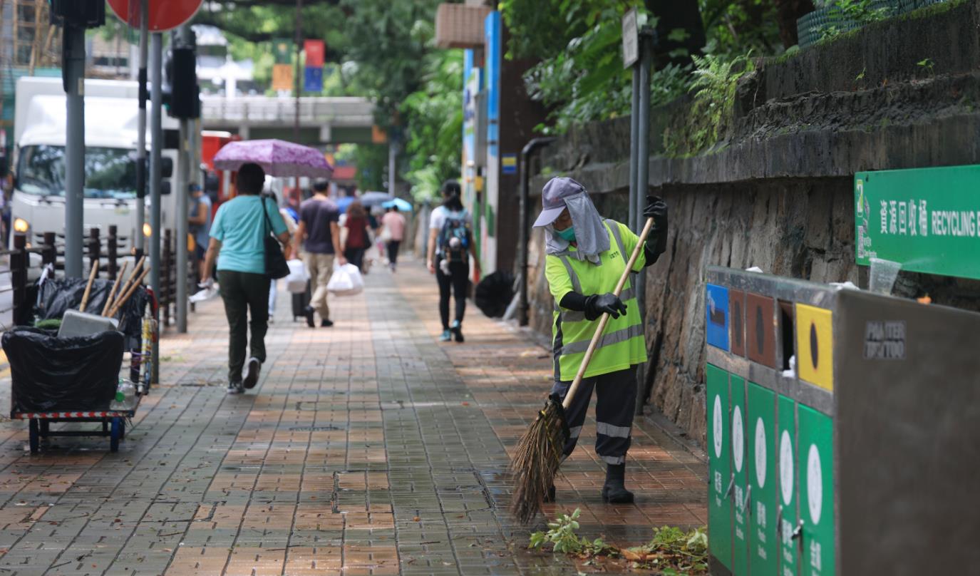 梁榮武：南海風切變大 「馬鞍」未達預測強度屬預期