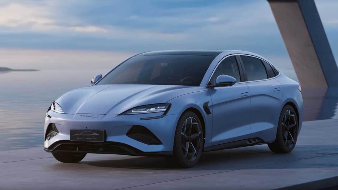 【深企第一線】比亞迪中期多賺兩倍 績後獲大行唱好