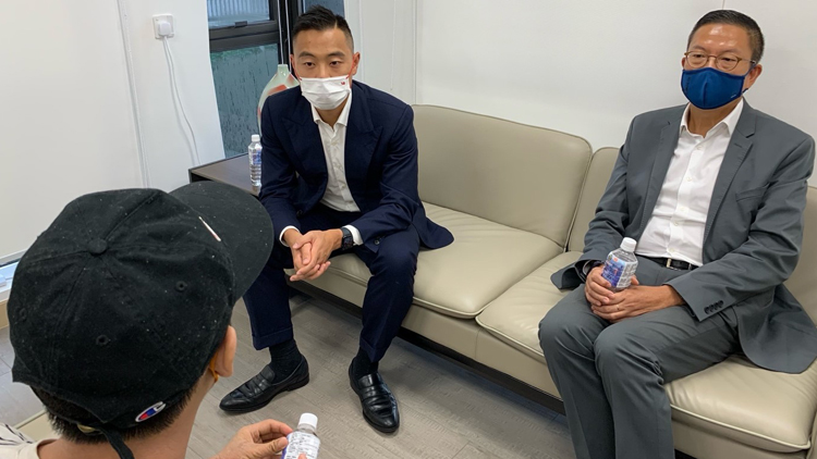 施榮懷等會見同心圓計劃受助青年 正研究擴展其他支援