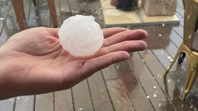 西班牙一幼兒被冰雹擊中不幸身亡