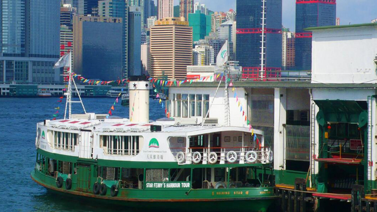 天星小輪上半年乘客總人次324萬 跌至歷史最低點