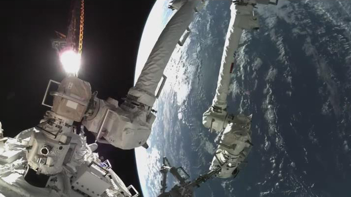 有片丨震撼！多視角欣賞神十四出艙任務美景：地球仿佛撲面而來