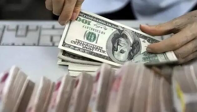 【財經觀察】外貿順差居高不下 外匯儲備為何走低