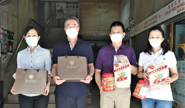 中秋佳節新風尚 友好落區訪基層
