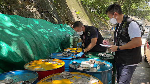 消防處搗破非法加油站 檢獲2000公升柴油