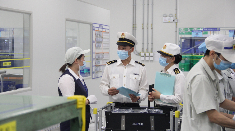 今年前8個月廣東外貿出口3.34萬億元 增長4.9%