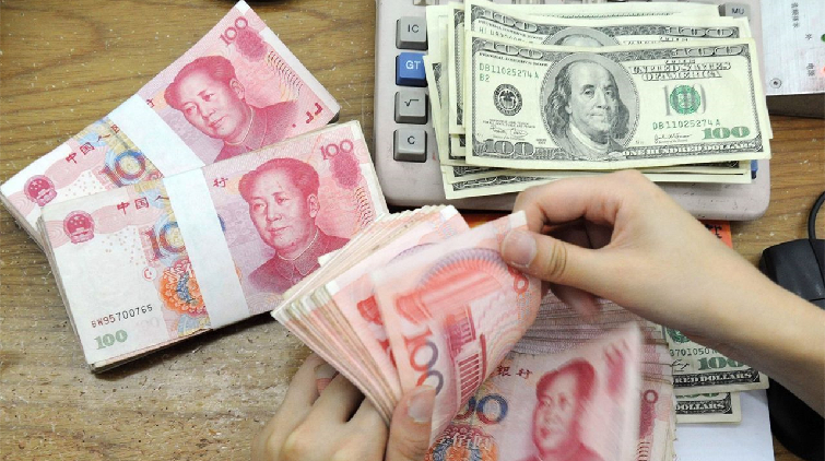 離岸人民幣兌美元自2020年7月以來首次跌破7.0關口