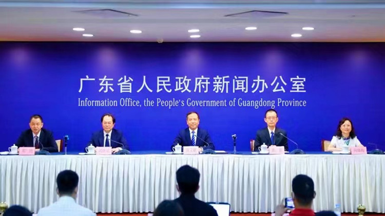 粵持續深化政務服務「一網通辦」 首創港澳居民刷臉辦事新模式 