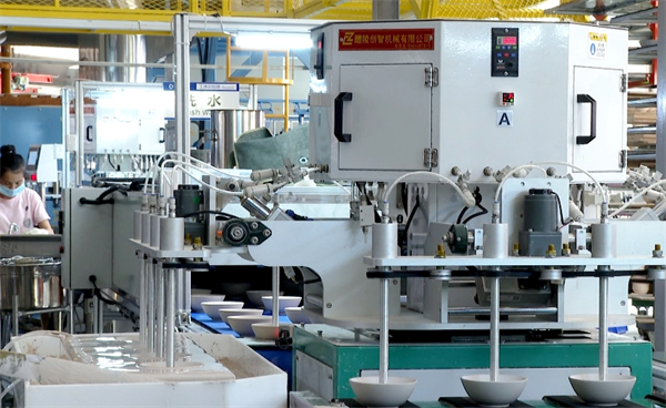 【高質量發展看湖南】千年瓷都醴陵，陶瓷產業深耕自動化