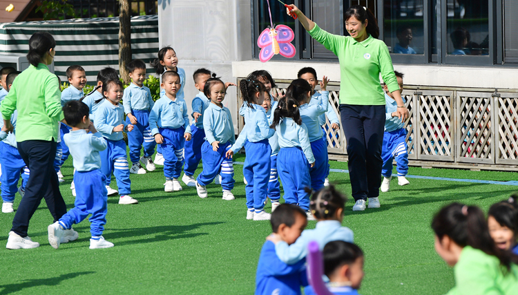 教育部談中國教育「家底」：十年來教育經費投入實現「四個翻番」