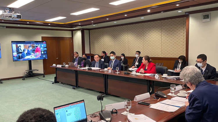 許正宇：香港有條件成為領先綠色金融中心 鼓勵亞行利用本港眾多投資者集資